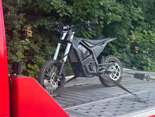 14-latek bez uprawnień na nielegalnym pojeździe. Matka dostała mandat