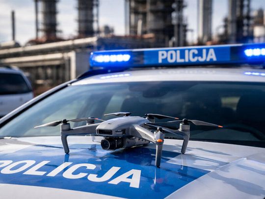 14-latek podczas zabawy dronem wleciał na teren rafinerii. Został zatrzymany razem z opiekunem 14-latek podczas zabawy dronem wleciał na teren rafinerii. Został zatrzymany razem z opiekunem