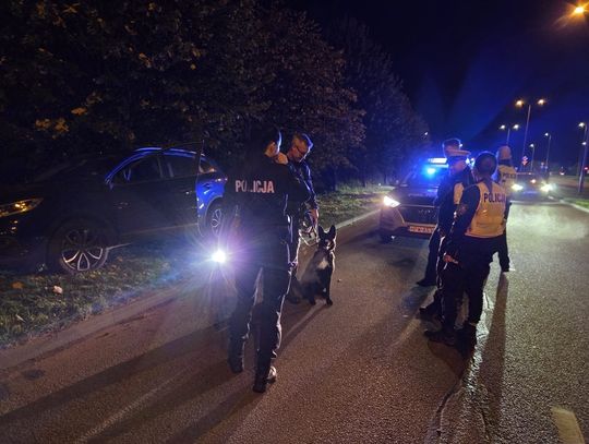 14-latek zabrał auto bez wiedzy rodziców i przejechał nim całą Polskę. Został zatrzymany po policyjnym pościgu