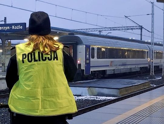 15-latek z Czech pomylił pociągi, zasnął i obudził się w Polsce. Z pomocą przybyli mu policjanci