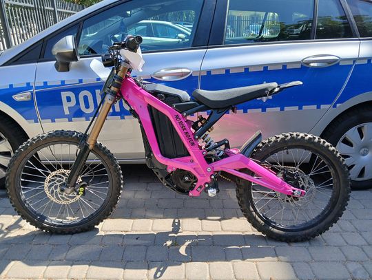 15-latek zatrzymany na elektrycznym motocyklu. Mógł rozpędzić się do 100 km/h