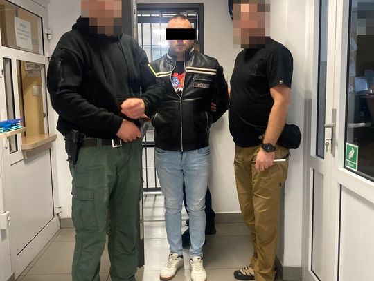 16 lat temu brutalnie napadł parę nad jeziorem. Mieli jego DNA i teraz dopasowało się w bazie danych