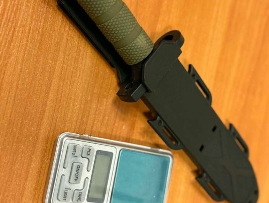 16-latek chodził po mieście z towarem, wagą i nożem "Rambo". Trafił do ośrodka wychowawczego