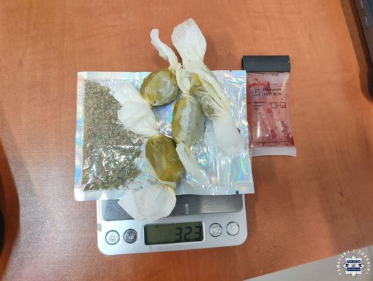 16-latek miał dziwne cukierki z zawartością THC. Zgubiło go nerwowe zachowanie na mieście