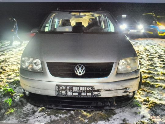 16-latek uciekał policji przez trzy powiaty i staranował radiowóz. Złapali go dwa dni później