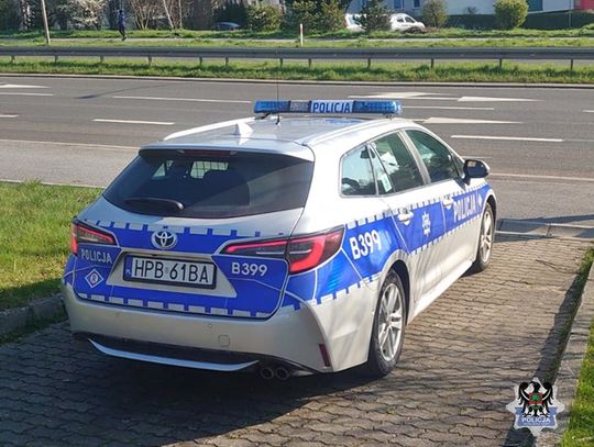 16-latek uciekał przed policją. Miał sądowy zakaz prowadzenia aż do 2031 roku