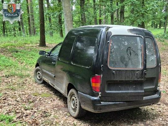 16-latek ukradł dostawczaka. Tłumaczył, że nie chciało mu się iść piechotą