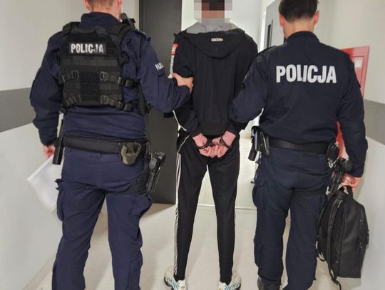 17-latek podejrzany o wymuszenie rozbójnicze. Groźbami zmuszał 15-latka do przelewania pieniędzy
