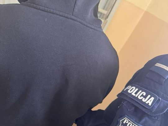17-latek zatrzymany z marihuaną w szkole. Doniosły na niego koleżanki z klasy 17-latek zatrzymany z marihuaną w szkole. Doniosły na niego koleżanki z klasy