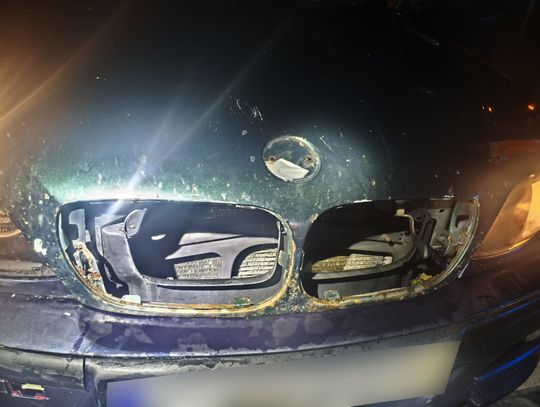 18-latek bez prawka jeździł zdezelowanym BMW. W ciągu 10 dni zatrzymali go aż cztery razy