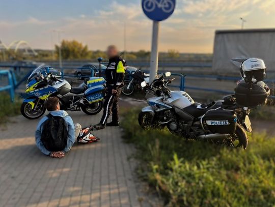 18-latek bez prawka uciekał policji na crossie. Grozi mu za to nawet 5 lat więzienia