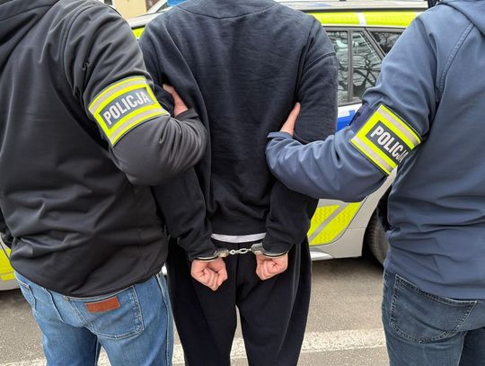 18-latek brutalnie zaatakował nożem starszego kolegę. Odpowie za usiłowanie zabójstwa 18-latek brutalnie zaatakował nożem starszego kolegę. Odpowie za usiłowanie zabójstwa