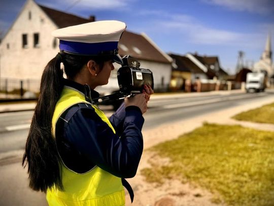 18-latek w BMW jechał przez miasto z prędkością 132 km/h. Prawo jazdy miał od niespełna miesiąca