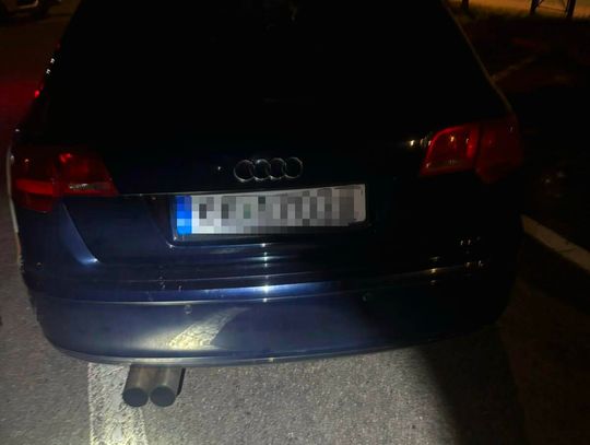 19-latek w Audi zamęczał ludzi hałasem. Policjanci zmierzyli decybele, dostał ponad 4 tysiące mandatu