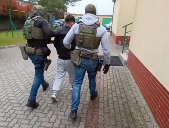 19-latek zatrzymany za organizowanie nielegalnej migracji. Dostał zakaz wjazdu do strefy Schengen