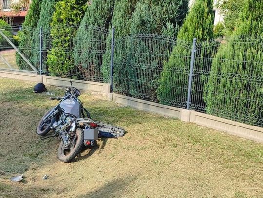 19-letni motocyklista wjechał w betonowy słup. Mimo reanimacji nie udało się uratować jego życia