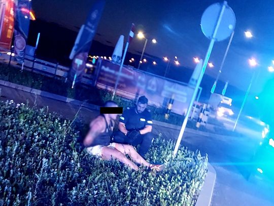 20-latek porwał swoją byłą dziewczynę. Przyłożył 18-latce pistolet do głowy, groził jej chłopakowi