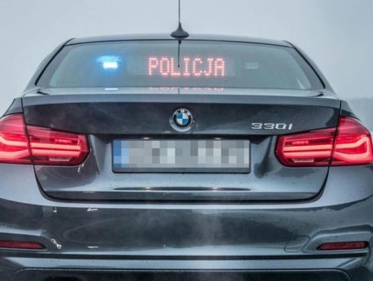 20-latek w BMW udawał policjanta. Zatrzymał do kontroli innego kierowcę, po czym odjechał 20-latek w BMW udawał policjanta. Zatrzymał do kontroli innego kierowcę, po czym odjechał