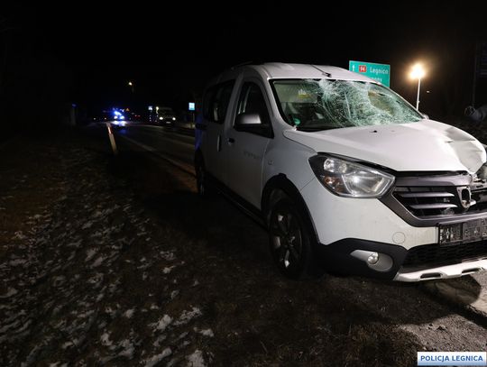 21-latek potrącił na skrzyżowaniu starszego mężczyznę. Poszkodowany zginął na miejscu