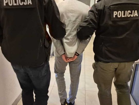 23-latek zatrzymany do oszustwa na wypadek. Przyjechał odebrać 50 tysięcy od starszego małżeństwa 23-latek zatrzymany do oszustwa na wypadek. Przyjechał odebrać 50 tysięcy od starszego małżeństwa