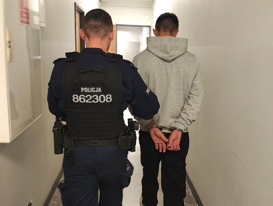 23-latek zdradził partnerkę, a ona wezwała policję. Wiedziała, że jest poszukiwany