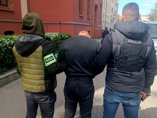 24-latek zaatakował nożem znajomego i jego rodziców. Odpowie za usiłowanie zabójstwa