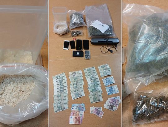 26-latek odebrał świeżą dostawę narkotyków i zjawili się kryminalni. Został tymczasowo zatrzymany