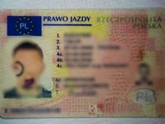 26-letni Słowak miał prawo jazdy z cudzym numerem PESEL. Kupił je przez internet za 2500 euro