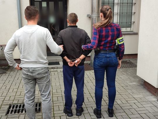 29-latek od dawna znęcał się nad matką. Na koncie ma też kradzież i liczne akty wandalizmu