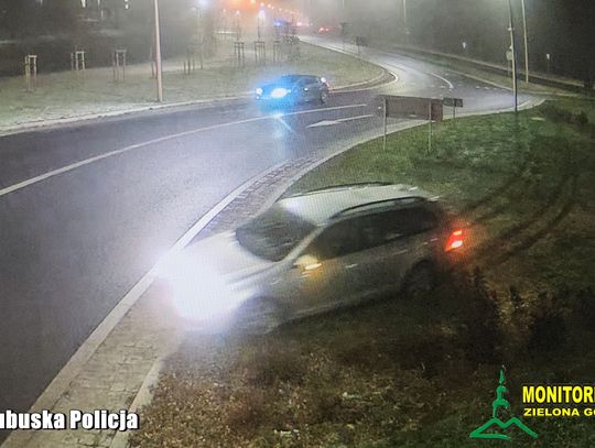 29-latek przejechał prosto przez rondo. Został zatrzymany chwilę później. Miał prawie 2 promile