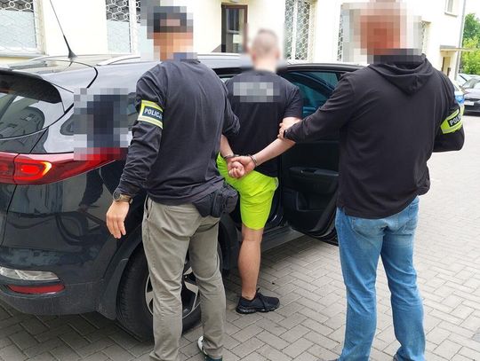 29-latek skazany na więzienie ukrywał się od listopada. Dziewczyna do końca twierdziła, że nie ma go w domu