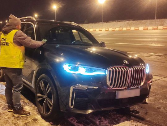 30-latek ukradł BMW chińskich dyplomatów z Berlina. Po kilku godzinach wpadł na Pomorzu [FOTO]