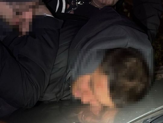 31-latek pobity i okradziony przez trzech mężczyzn. Wcześniej zaprosił ich do siebie i na plażę