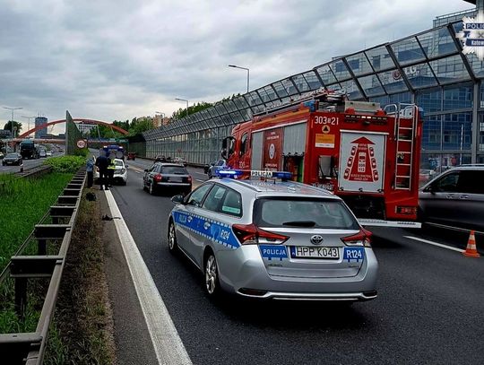 31-latka potrącona na autostradzie. Pijana kobieta próbowała przebiec przez wszystkie pasy ruchu
