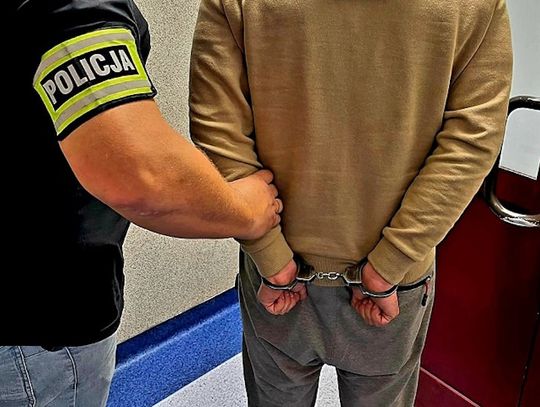 34-latek przez rok wynosił towar z pracy okradając pracodawcę. Straty przekroczyły 23 tysiące zł