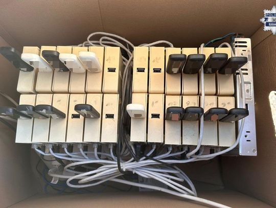 34-letni Ukrainiec łamał tym hasła w portalach społecznościowych, przejmował konta i oszukiwał ludzi