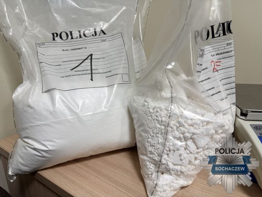 35-latek był poszukiwany listem gończym. Policjanci znaleźli u niego blisko 10 kg narkotyków