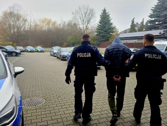 35-latek groził dwójce dzieciaków nożem. Po zgłoszeniu od ich matki policjanci aresztowali mężczyznę