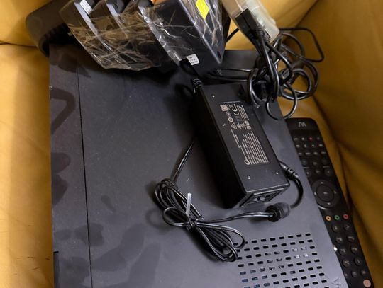 35-latek zatrzymany za sharing. Mężczyzna nielegalnie udostępniał sygnał płatnych kanałów TV