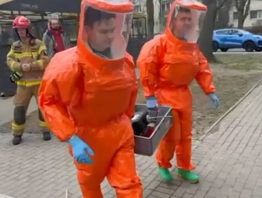 37-latek groził wysadzeniem bloku w powietrze. W mieszkaniu miał dużo chemikaliów i elektroniki