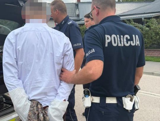 37-latek uciekał Mercedesem przed policją. Był pijany i pod wpływem dwóch narkotyków