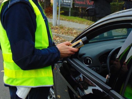 38-latek doprowadził do kolizji i przy okazji zdemaskował pijaną kierującą. Miała prawie promil