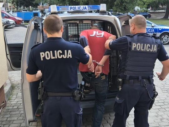 39-latek znęcał się nad własną matką. W końcu nie wytrzymała i zgłosiła go na policję