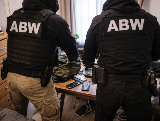 40-letni mężczyzna podejrzany o szpiegostwo. Miał przekazywać materiały obcemu wywiadowi