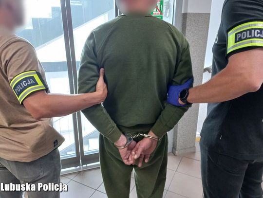 42-latek brutalnie zaatakował nożem dwóch Gruzinów. Za usiłowanie zabójstwa grozi mu dożywocie