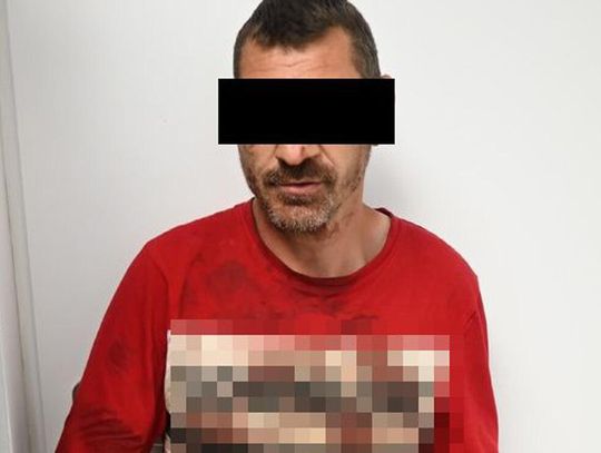 45-latek zamordował konkubenta swojej matki. Chwycił nóż i wbił mu go prosto w pierś