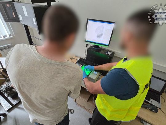 45-latek zatrzymany za usiłowanie zabójstwa. Rzucił się z nożem na dwóch znajomych