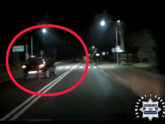 45 punktów karnych za trzy niebezpieczne manewry. Kobietę nagrał inny kierowca