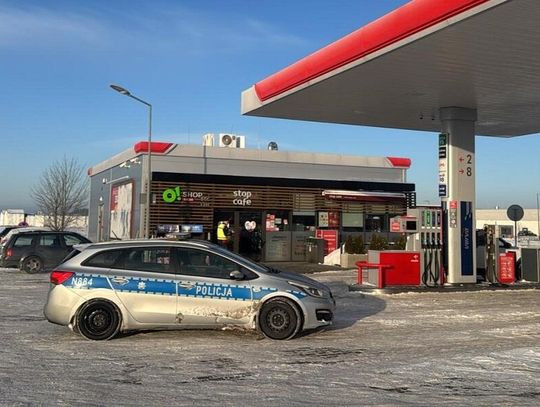 49-latek chciał przechytrzyć policjantów. Wymyślił historię o awarii, żeby uniknąć kontroli 49-latek chciał przechytrzyć policjantów. Wymyślił historię o awarii, żeby uniknąć kontroli