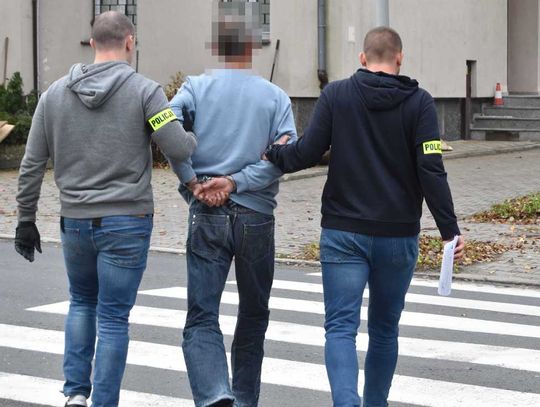 52-latek chciał zabić opiekunkę swojej matki. Zaatakował kobietę i dusił ją do nieprzytomności